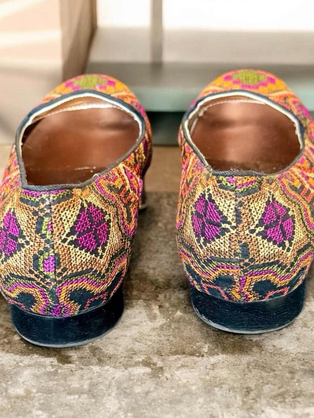 Steve Madden Multicolor Geometric Embroidered Kilim Motif Flats Women’s 8.5 - Picture 4 of 8